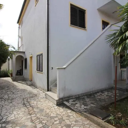 Studio In Porec/istrien 34562 Apartament